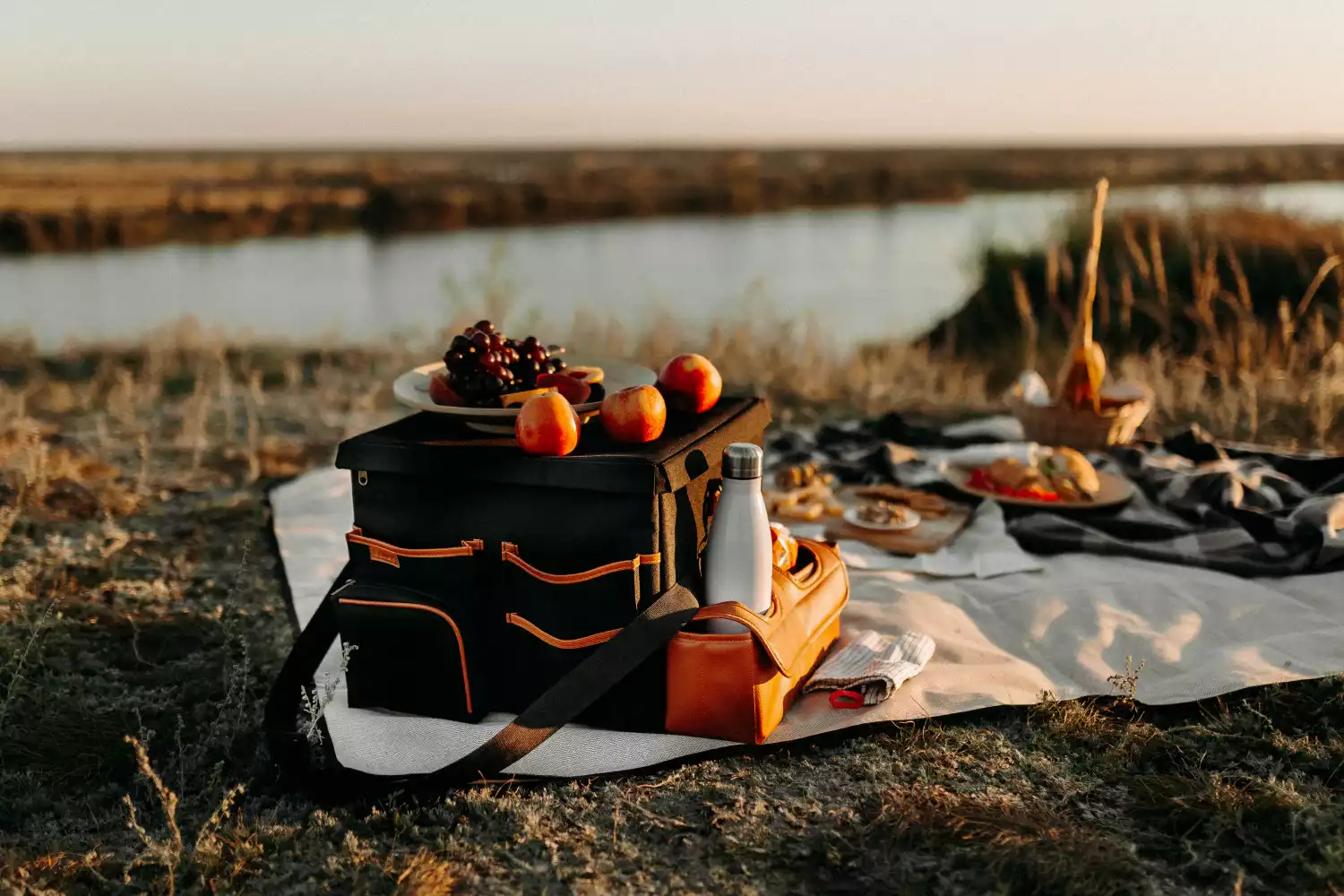 natural picnic blanket